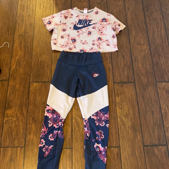 Nike Pants - Nike Matching set, blue and pink florals, size large